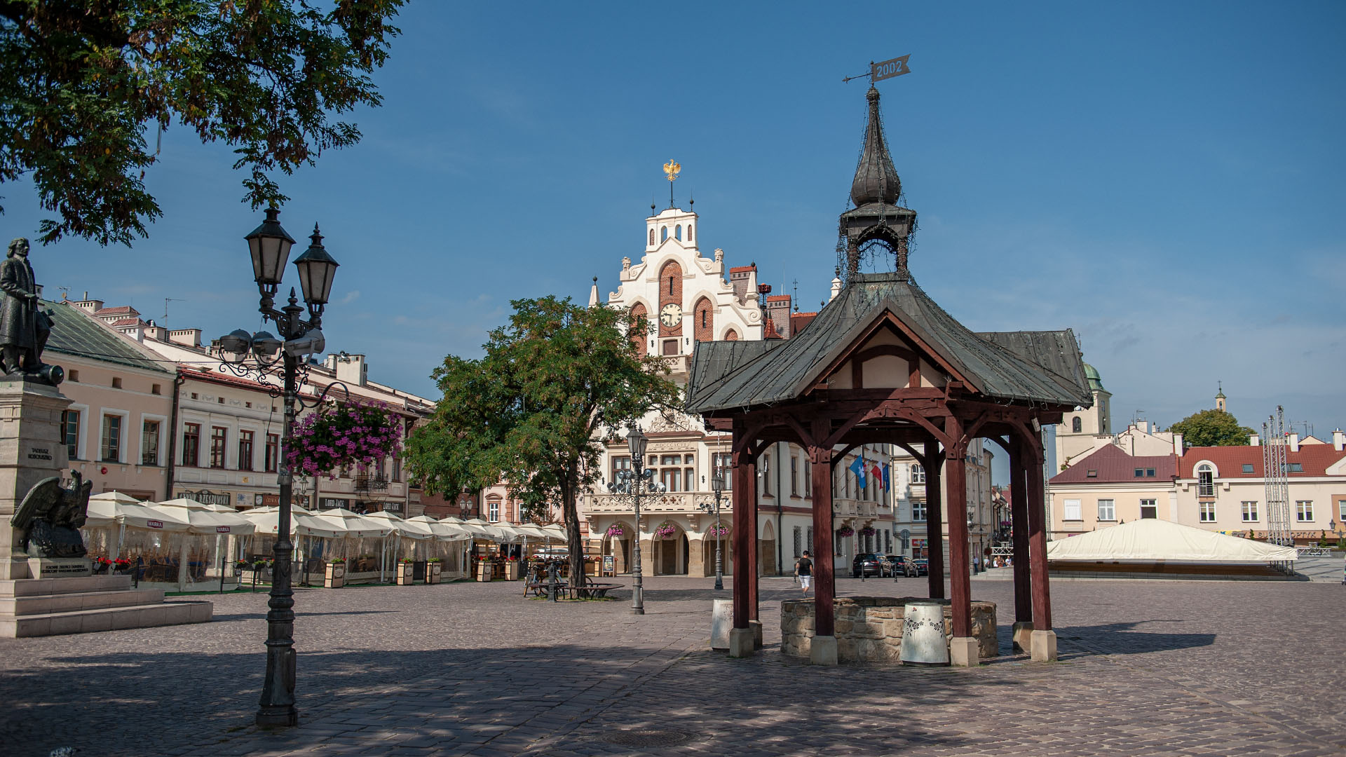 Carousel Image